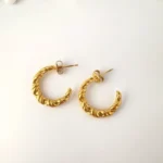 Aros Media Luna Enchapado en Oro 18K