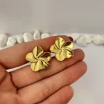 Aros Florales Enchapados en Oro 18K - Imagen 3